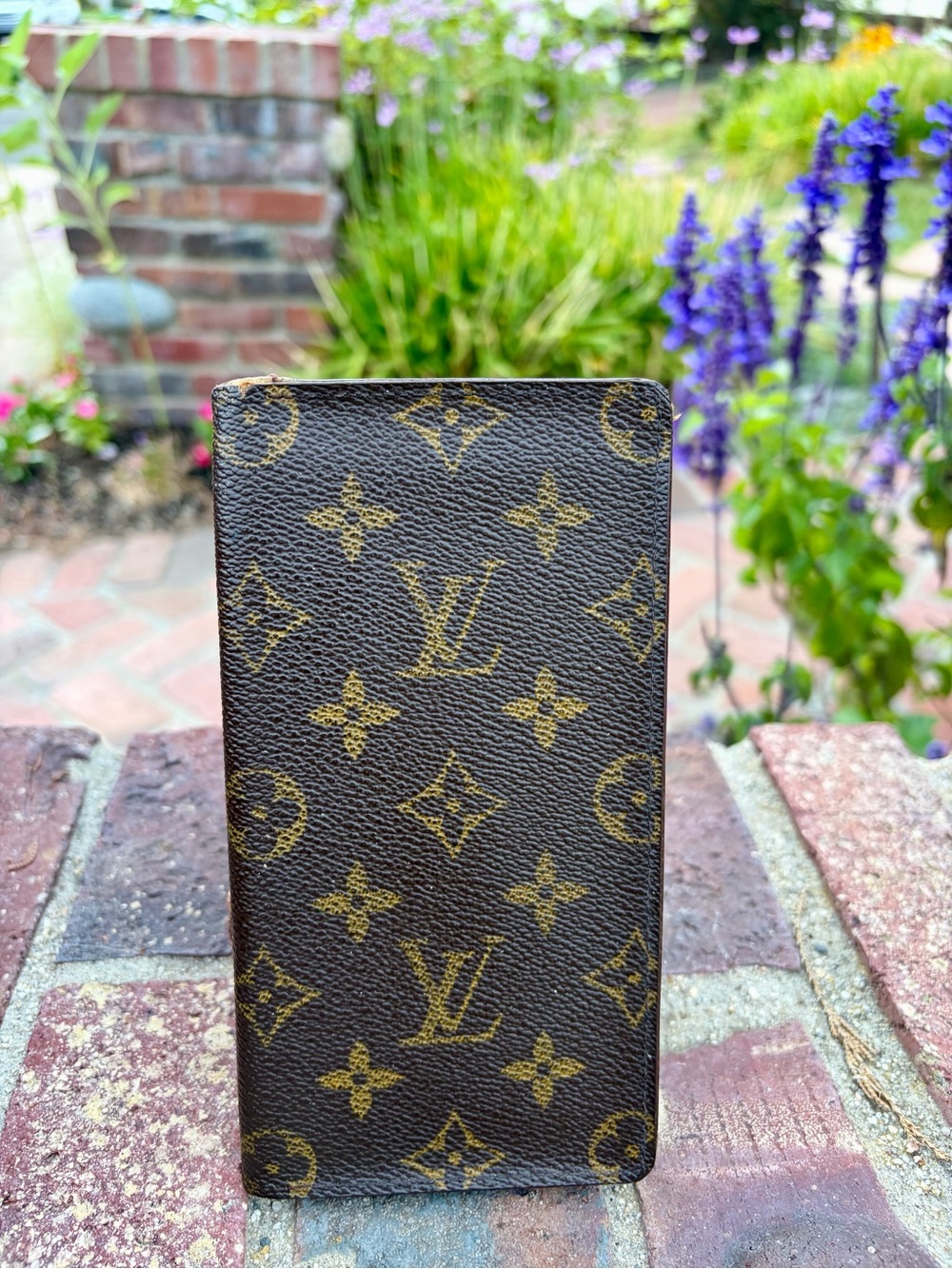 Auth Louis Vuitton Monogram Check Book Wallet 1997 Date-code France Damaged